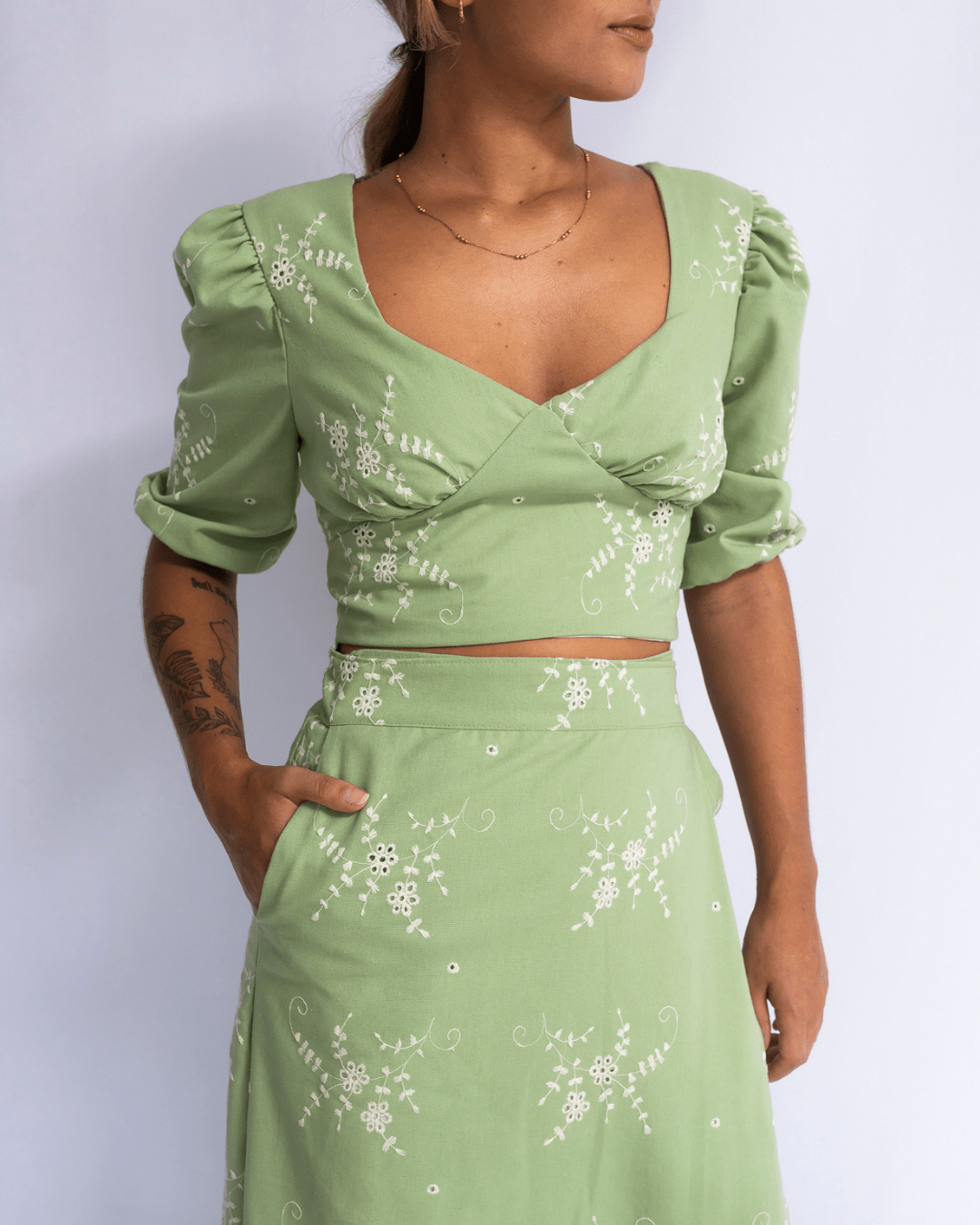 CROPPED BORDADO - Evolve Ecobrand